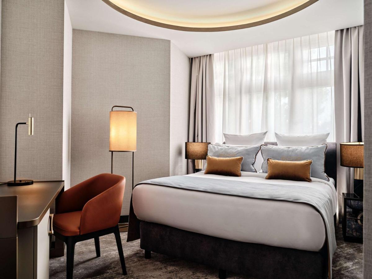 The Crown Center - Handwritten Collection Accor Krakow